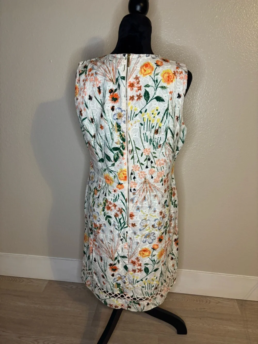 Calvin Klein Watercolor Floral Sleeveless A-Line Eyelet Dress Size 12 - Picture 3 of 7